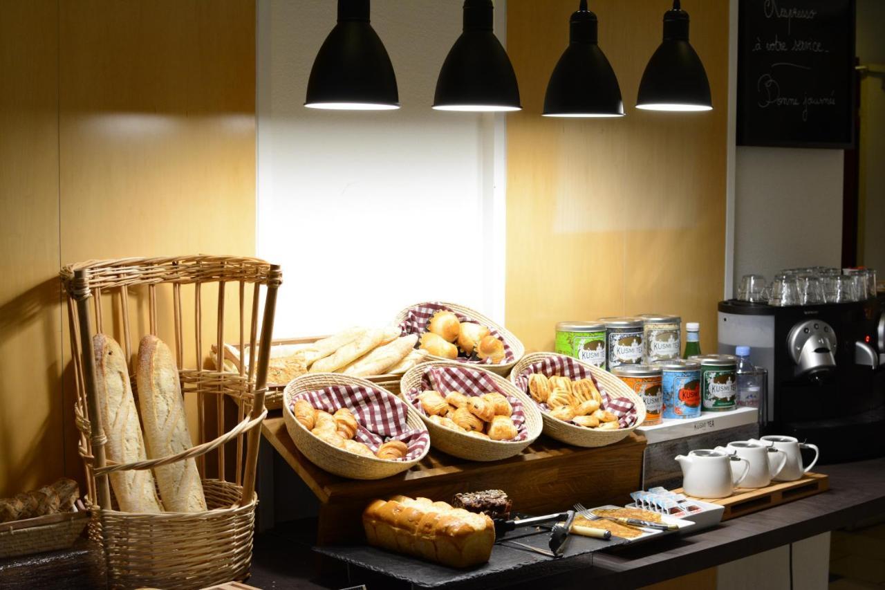 Hotel Cerise Шату Екстериор снимка